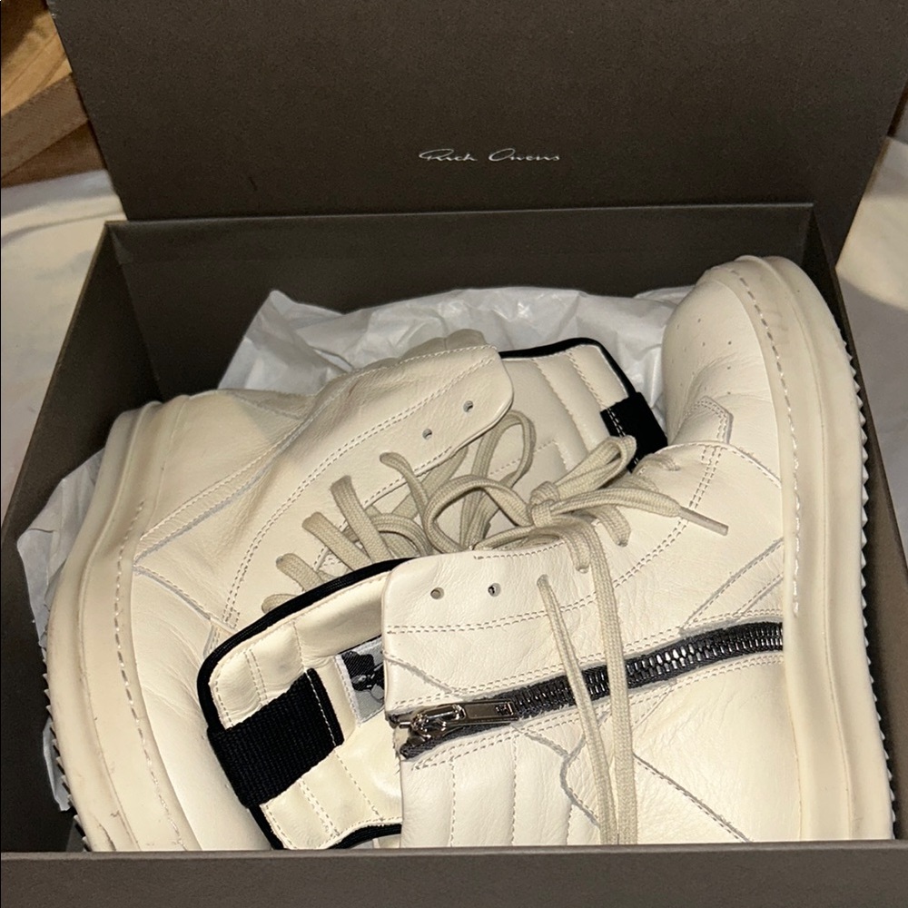 Rick Owens Cream Sneakers Minimalist Design